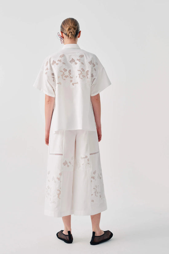 wide-leg trousers with details