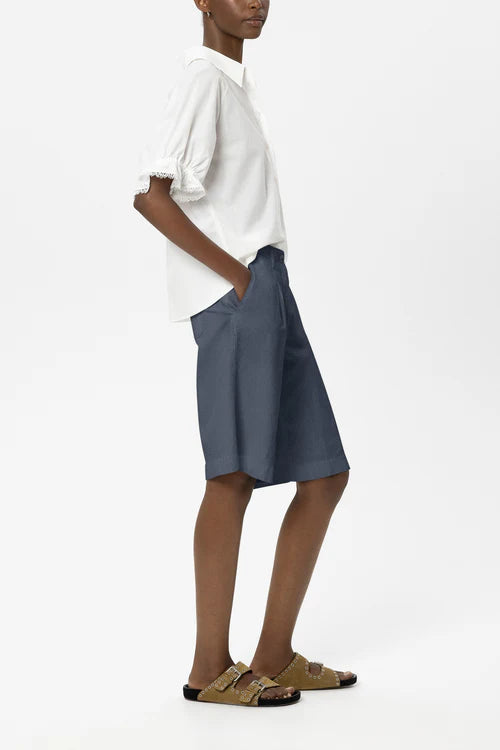 Luisa Cerano Tinted Blue Bermuda Shorts in Linen Blend