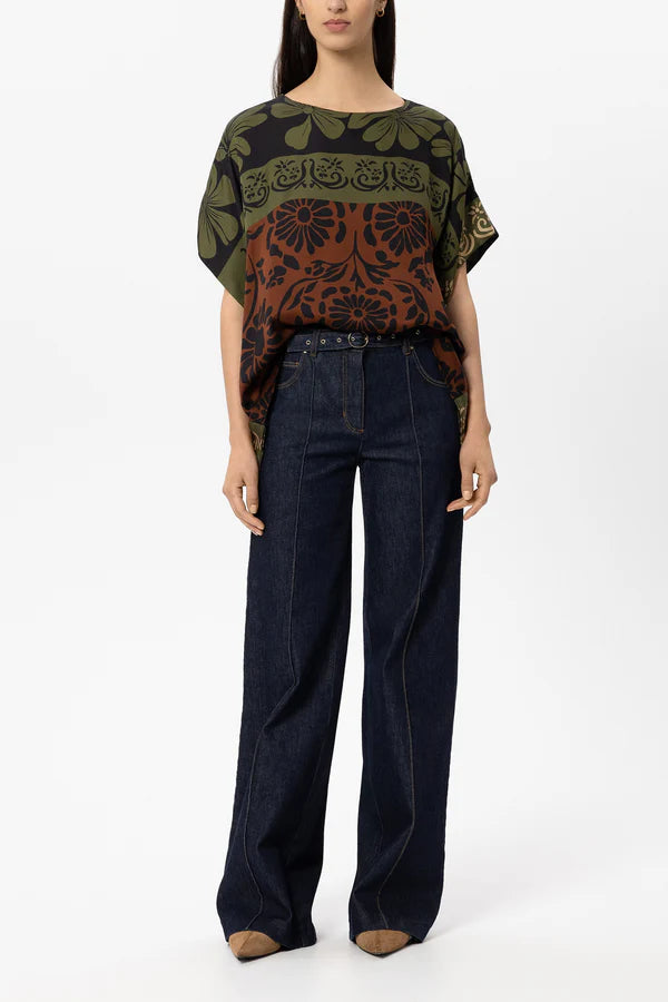 Luisa Cerano Authentic Dark Denim Flared Jeans