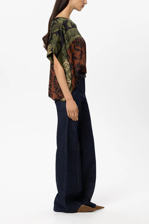Luisa Cerano Authentic Dark Denim Flared Jeans