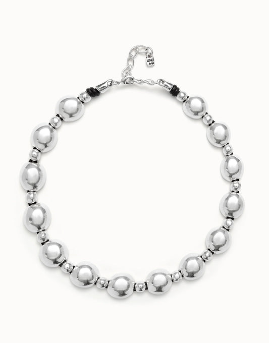 Uno de 50 Silver Beaded Necklace with Larger Central Bead COL1997